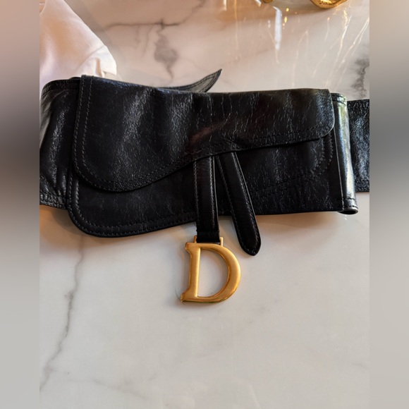 Christian Dior 2019 Crinkled Lambskin Saddle belt bag - Picture 9 of 10